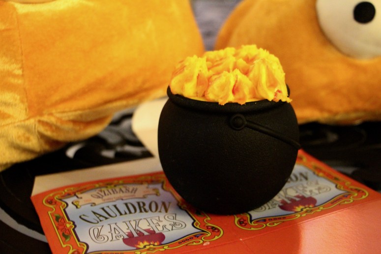 Cauldron Cakes